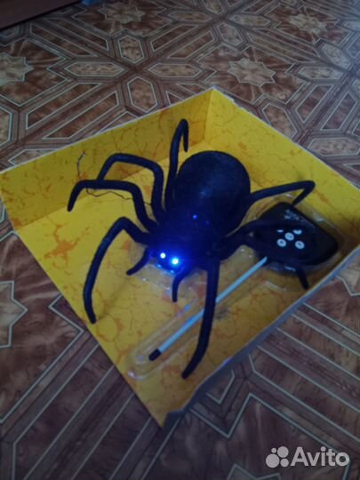 Игрушка на пульте управления