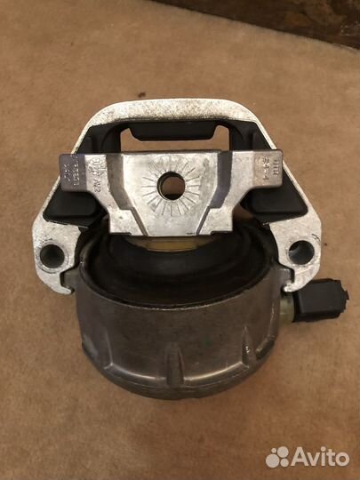 Опора двс ауди а8 d4 4.2 cdra