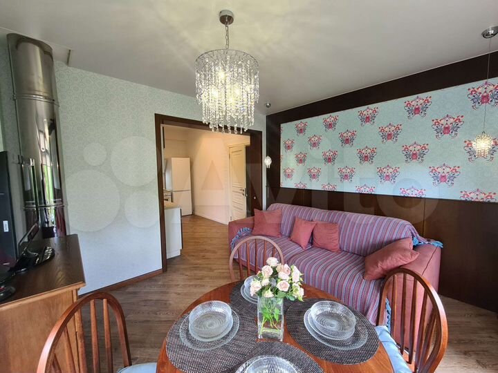 3-к. квартира, 97 м², 3/3 эт.