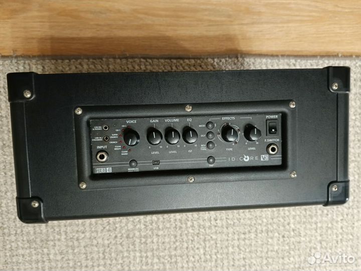 Моделирующий комбоусилитель blackstar ID:core40 V3