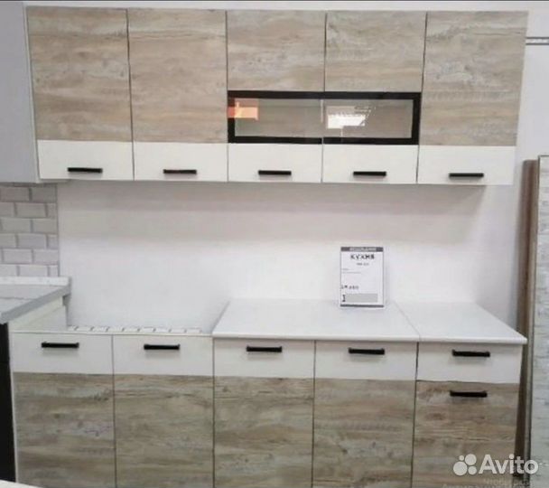 Кухонный гарнитур со столешницей новый