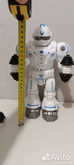 Игрушка робот