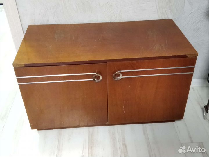 Тумбочка, обувница