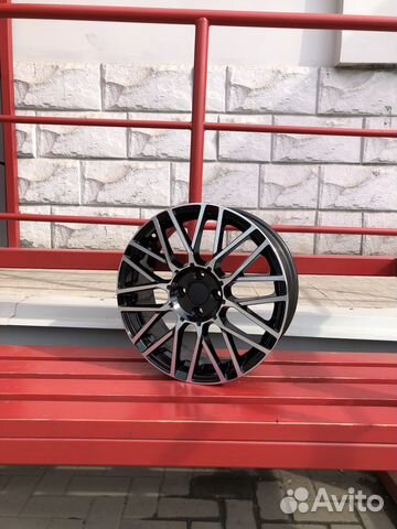 Литой диск momo R17 6.5 4*100 ET40 D54.1