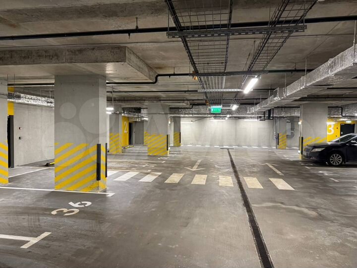 Машиноместо, 14 м²