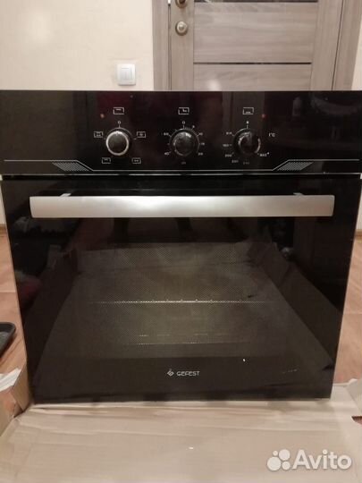 Встраимая газовый духовой шкаф