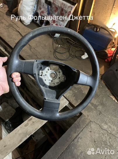 Руль на volkswagen jetta 5
