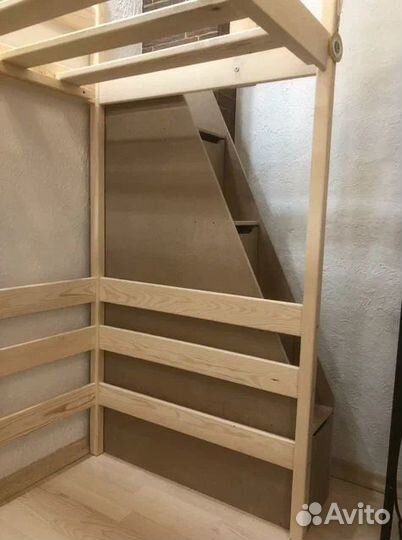 Кровать чердак домик 200х80