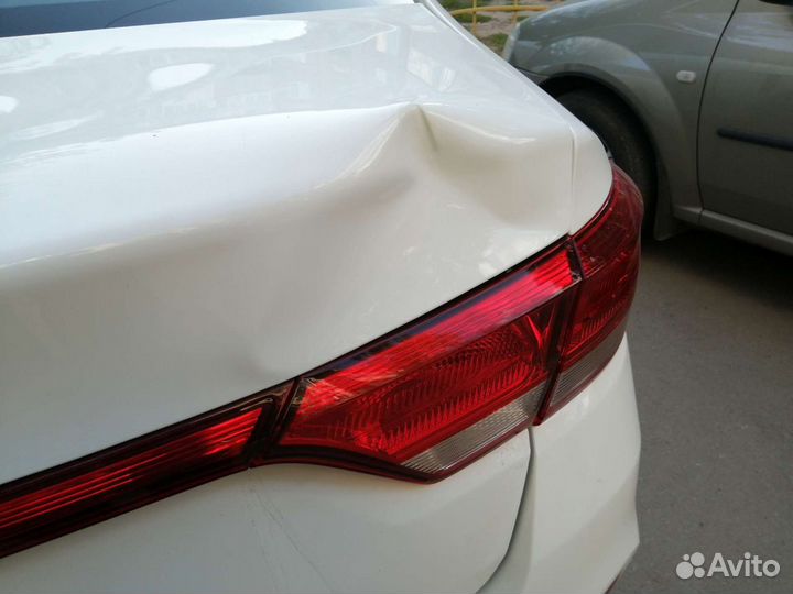 Крышка багажника Киа Рио 2019 белый оригинал