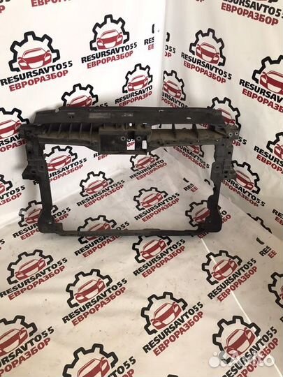 Рамка передняя (телевизор) Vw Tiguan 5N 2.0 TSI