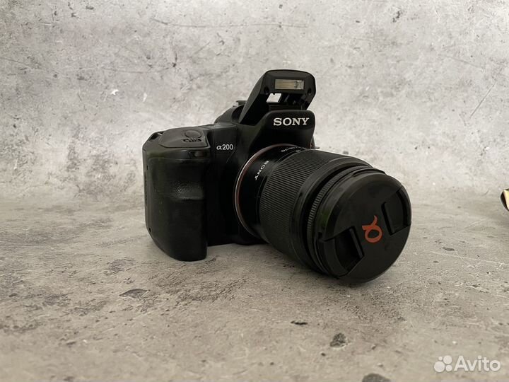 Зеркальный фотоаппарат sony a200