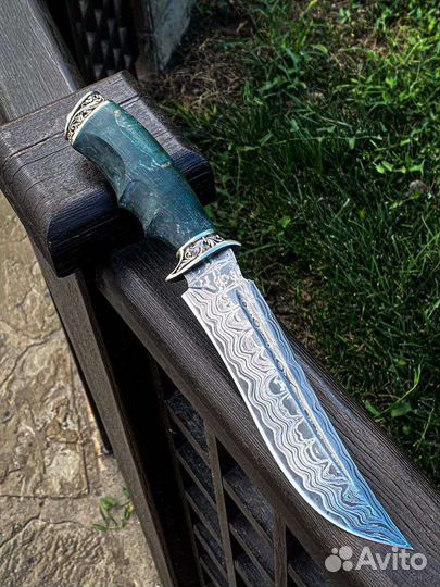 Нож из дамасской стали