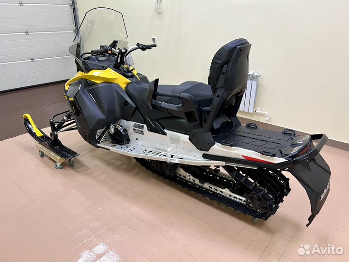 BRP SKI-DOO Grand Touring 900 ACE