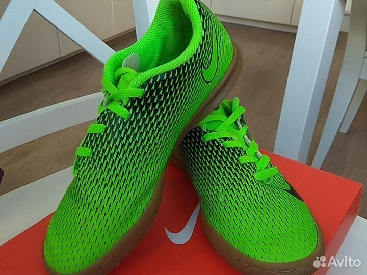 Бутсы Nike 32,5
