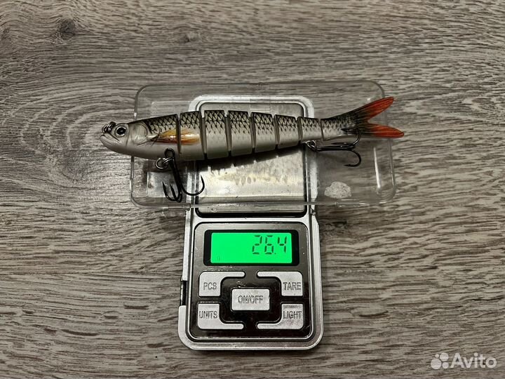 Набор воблеров с коробкой