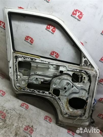 Дверь передняя левая Ssangyong Istana 631 OM662