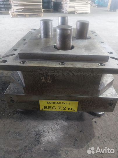 Пресс форма полимер-песчаного колпака 1,5*2кирпича