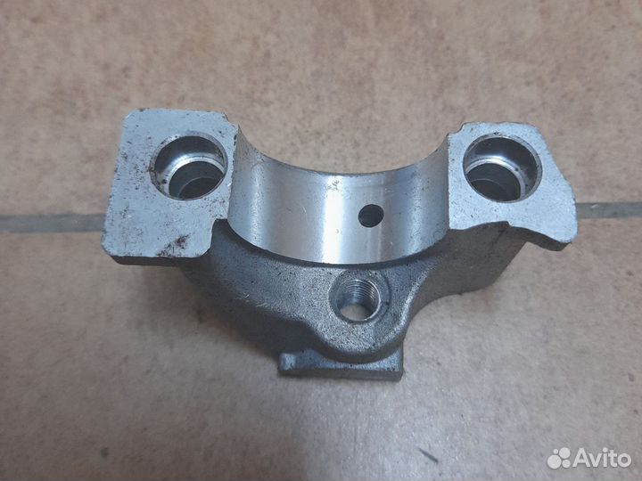 Крышка распредвала 2,3,4 4D55/4D56/D4BH/D4BF