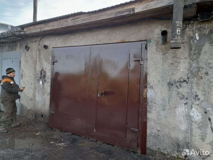 Ворота гаражные металлические