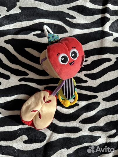 Игрушка lamaze яблоко