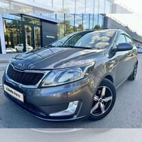 Kia Rio 1.6 AT, 2013, 133 000 км, с пробегом, цена 935 000 руб.