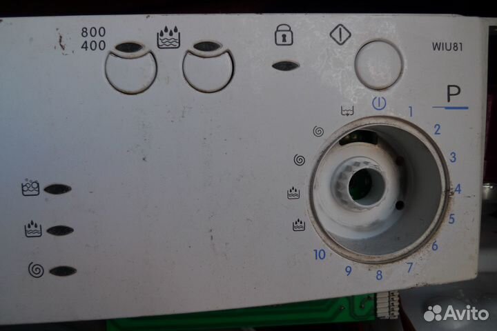Стиральная машина Indesit WIU-81 в разборе