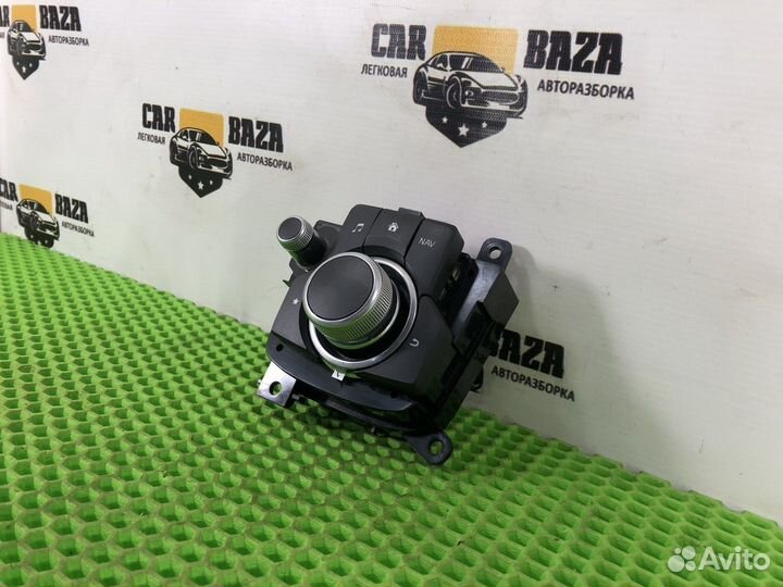 Блок управления магнитолой Mazda 6