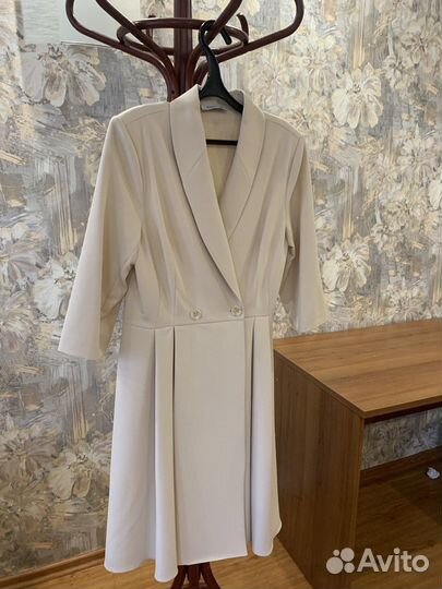 Платье женское 46 48