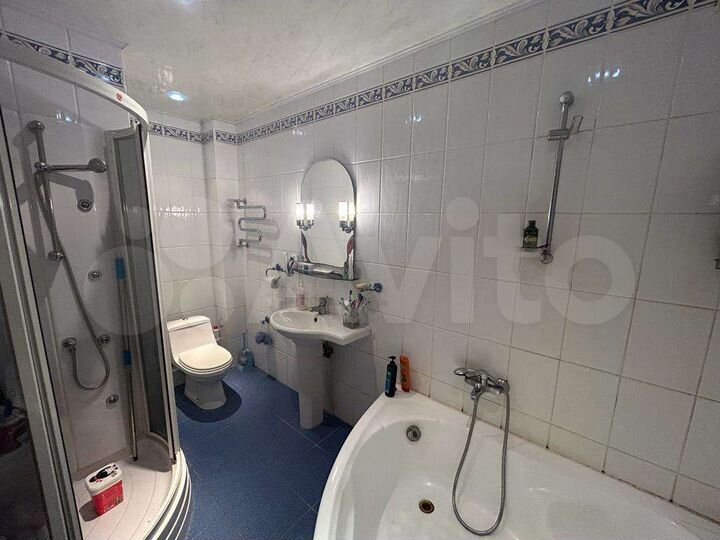 4-к. квартира, 150 м², 2/2 эт.