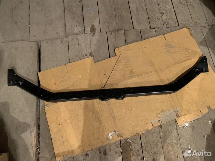 Mitsubishi L200 (15-19) передняя поперечина