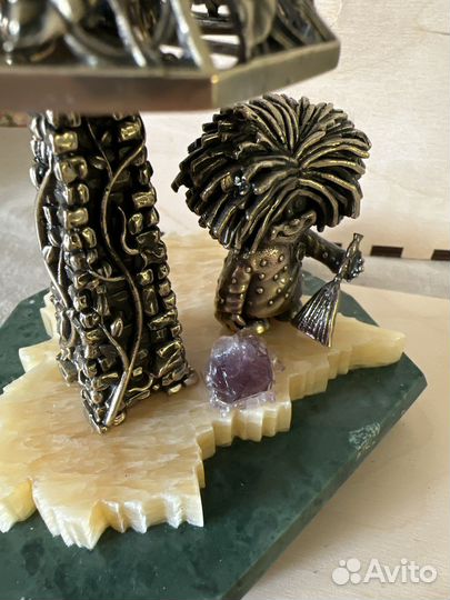 Светильник настольный