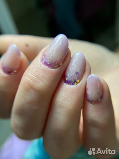 Модель на маникюр