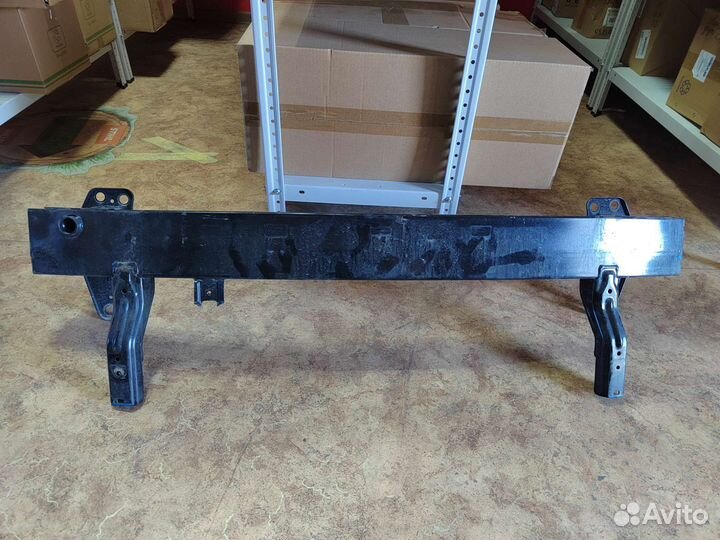 Усилитель переднего бампера Hyundai Solaris 2