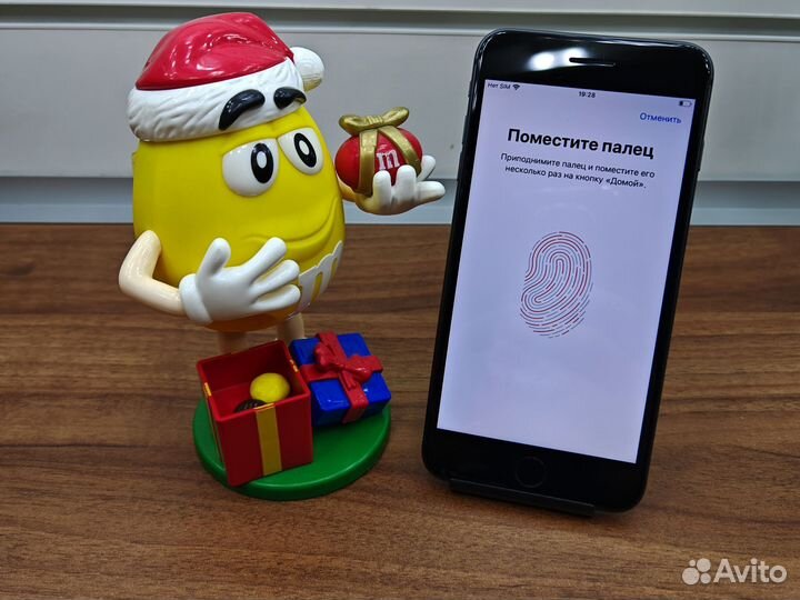 iPhone 8 Plus, 64 ГБ