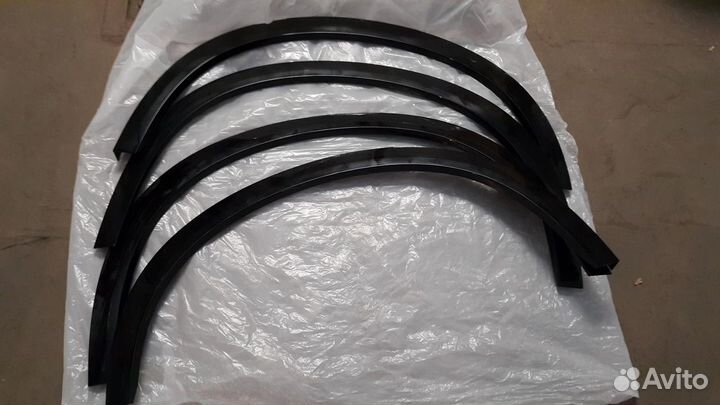 Накладка крыла Volvo XC90 2 2014