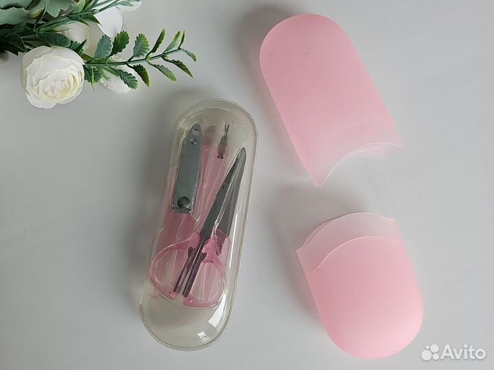 Маникюрный набор новый