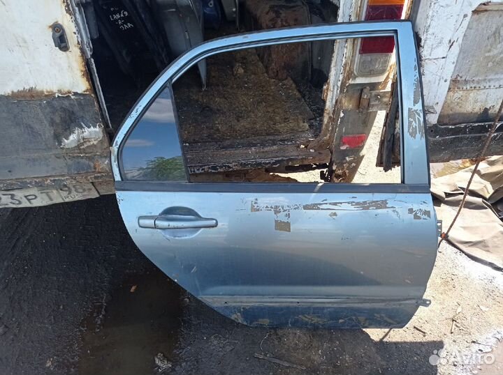 Дверь задняя митсубиси лансер 9