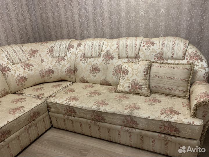 Угловой диван