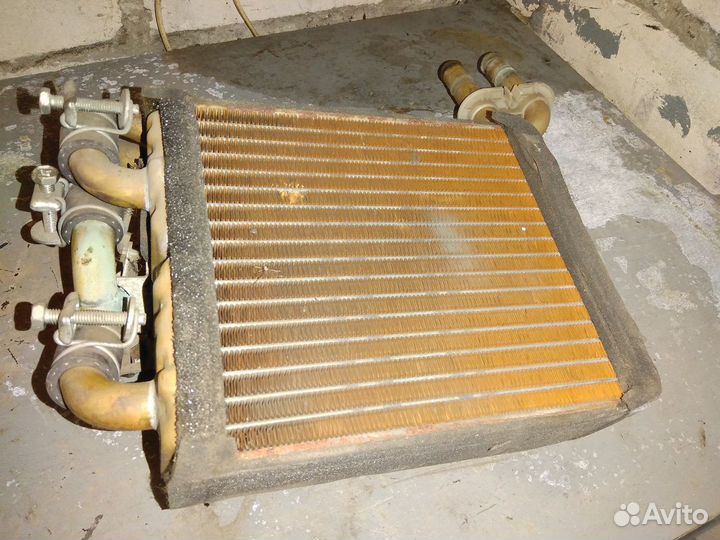 Радиатор печки Мицубиси Спейс Вагон 1 поколения