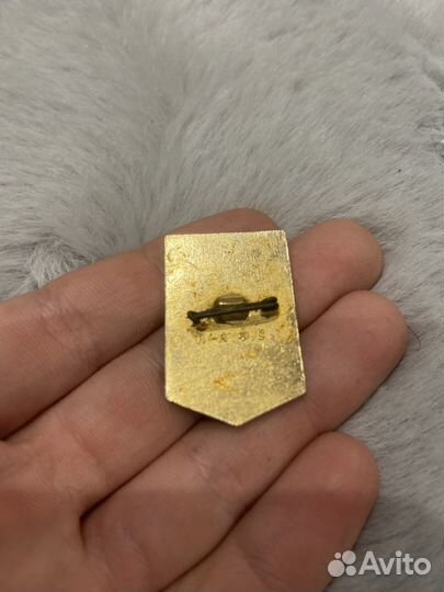 Значок ударник СССР