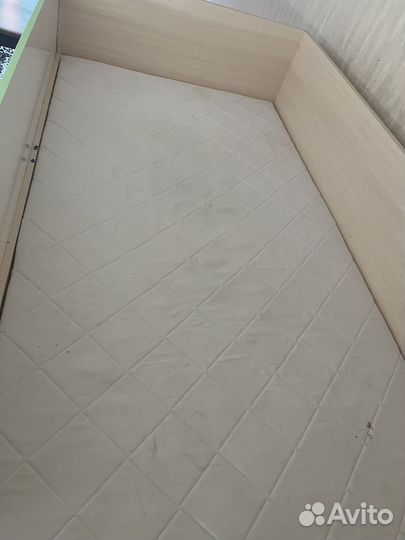 Детская кровать чердак со столом и шкафом бу