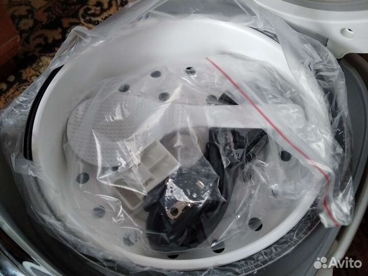 Мультиварка новая Leran