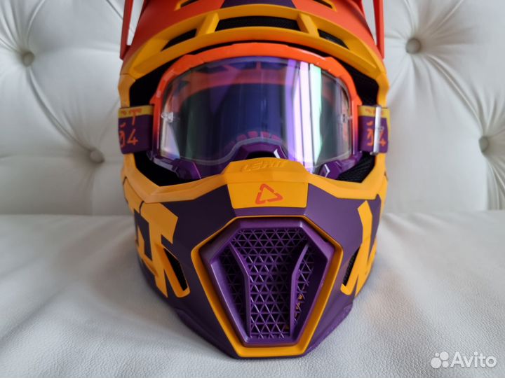 Мото Шлем Leatt 7.5 c oчкaми Индиго