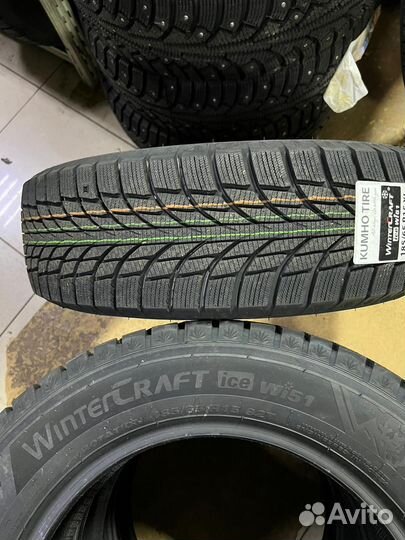 Kumho WinterCraft Ice Wi51 205/55 R16 94T