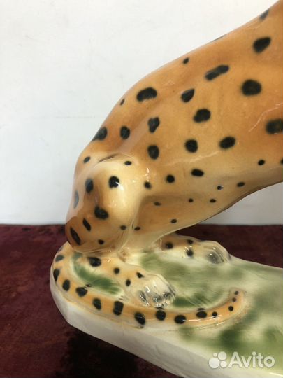 Статуэтка Леопард Sitzendorf Германия