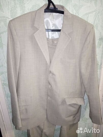 Мужской костюм