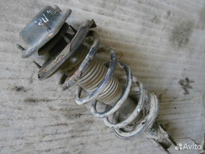 Стойка передняя правая Huyndai Getz гетц амортизат