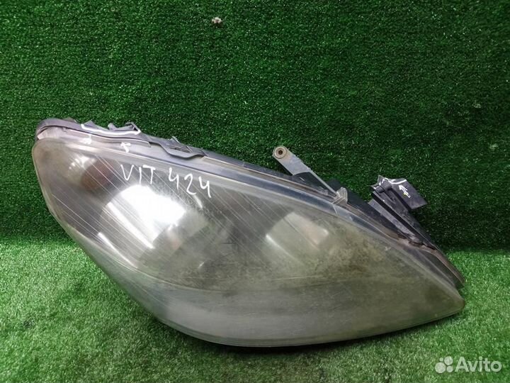 Фара правая Opel Zafira B (2005-2012)