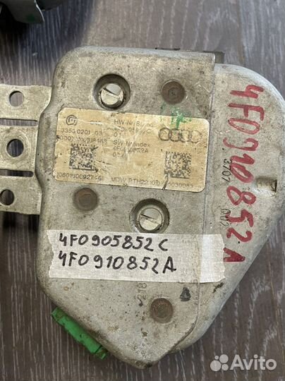 Защелка рулевого колеса Audi A6 C6 Q7 4F0905852C