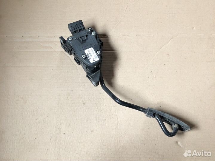 Nissan almera n16 педаль газа